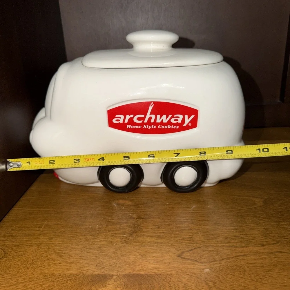 Archway Cookie Jar Home Style Cookies Ceramic White Delivery Van Vintage